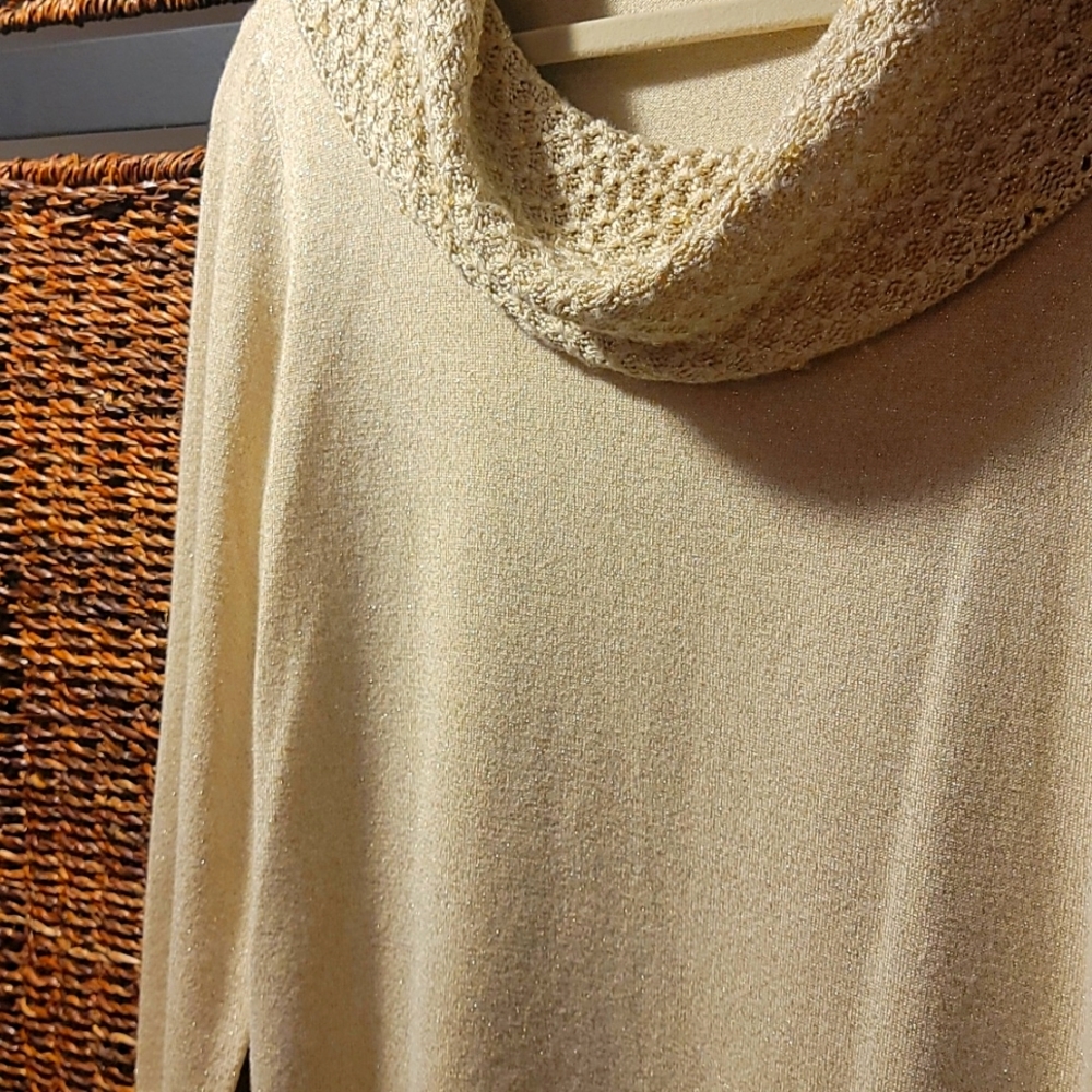 NWT Jones New York Knit Top
